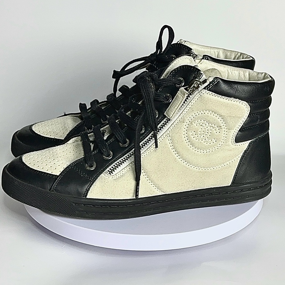 CHANEL Black & Cream High-Top Sneakers Size 38.5 Leather Suede Side Zip US 8 - Picture 3 of 8